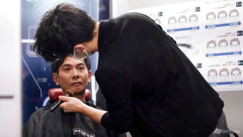 Japanese businessmen brighten makeup industry amid COVID-19 pandemic Japanese businessmen brighten makeup industry amid COVID-19 pandemic