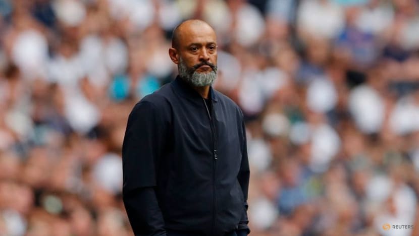 Soccer-Nuno says 'not my job to convince players' after Ndombele exit talk Soccer-Nuno says 'not my job to convince players' after Ndombele exit talk