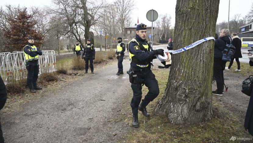 Swedes tighten terror laws, likely to help NATO membership