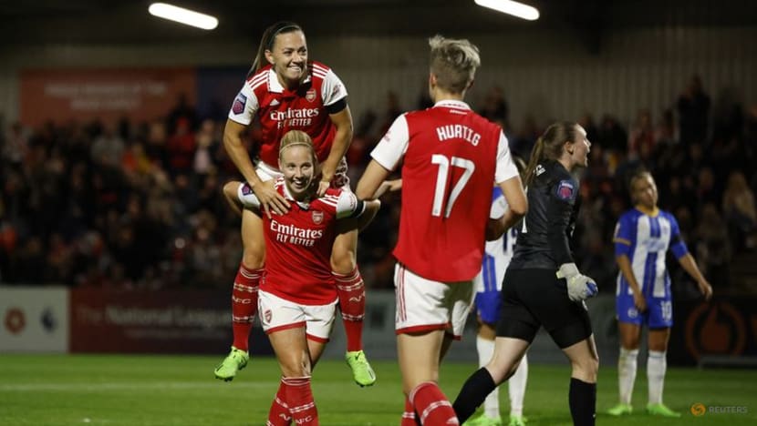 Mead double helps Arsenal to 4-0 WSL win over Brighton Mead double helps Arsenal to 4-0 WSL win over Brighton