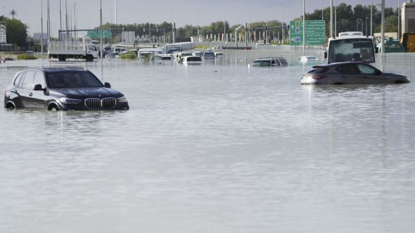 Dubai reels from floods chaos after record rains; Emirates suspends check-ins
