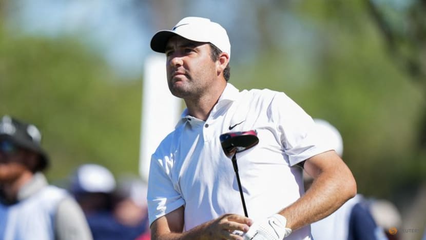 Scheffler powers into Players Championship lead Scheffler powers into Players Championship lead