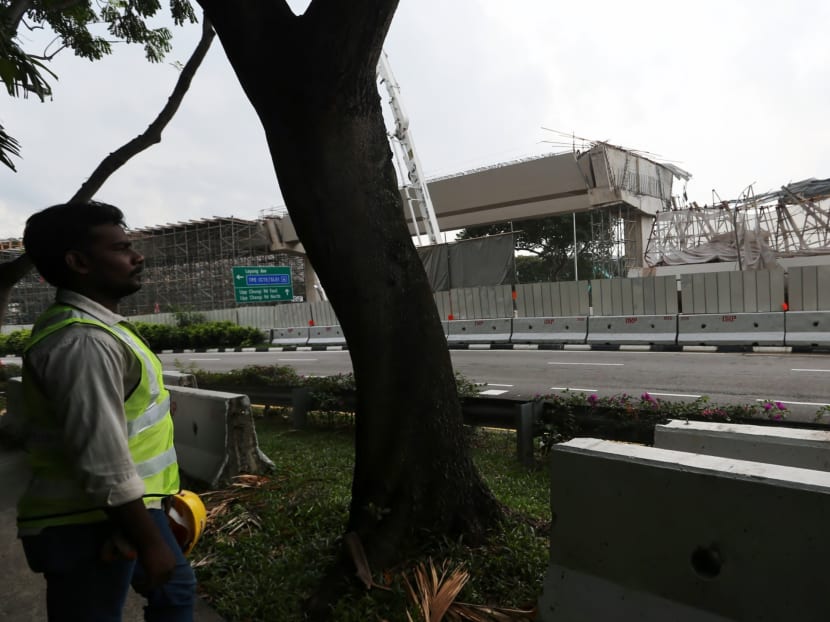 As part of uncompleted viaduct collapses, eyewitnesses recall loud crash and smell of burnt rubber