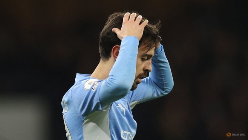Silva substituted due to 'niggles', says City's Guardiola Silva substituted due to 'niggles', says City's Guardiola