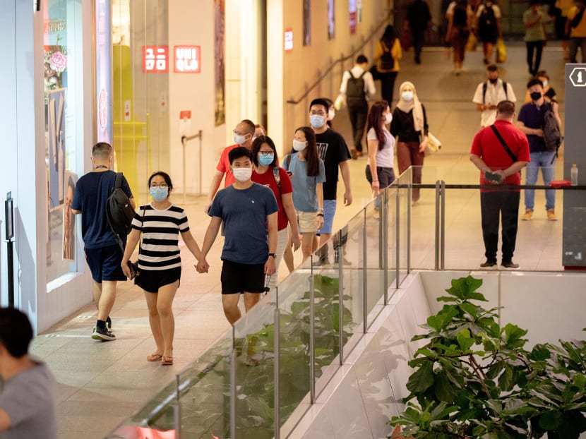 Singapore Polytechnic student, Times Bookstore employee among 6 unlinked community cases; Changi Airport cluster hits 100 Singapore Polytechnic student, Times Bookstore employee among 6 unlinked community cases; Changi Airport cluster hits 100
