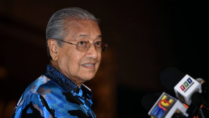 Mahathir: Video lucah dikaitkan dengan Azmin ada agenda politik
