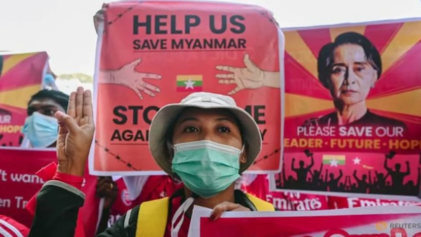 Junta Myanmar beri amaran jangan lindungi penunjuk perasaan dalam buruan