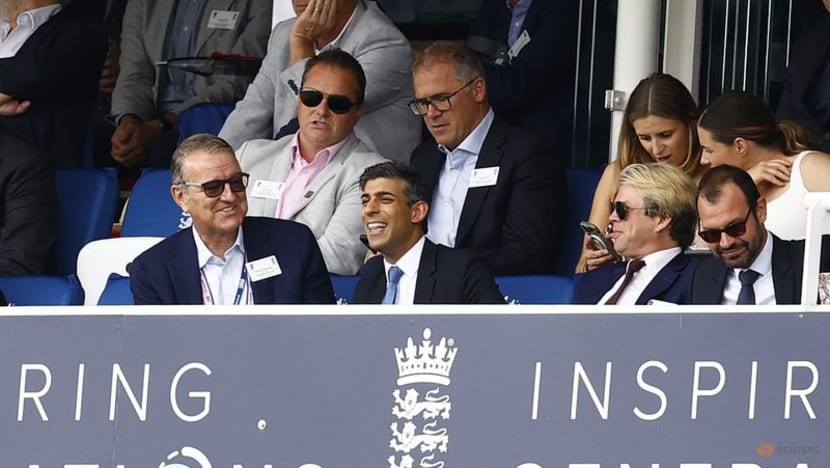 Cricket dismissal row draws in Australian and UK Prime Ministers