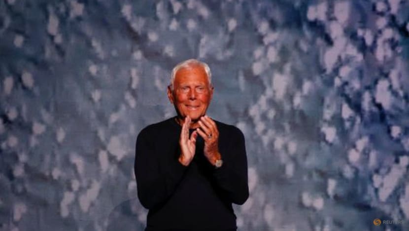 Giorgio Armani brings plenty of sparkle to Milan Fashion with main line Giorgio Armani brings plenty of sparkle to Milan Fashion with main line