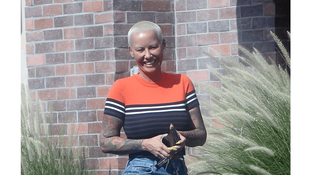 Amber Rose Moms Are Sexy 8 Days