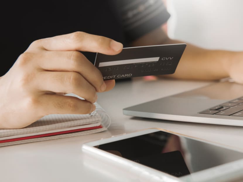 Key reason people pile up heavy credit card debt is false belief they have self-control: NUS-SUSS study Key reason people pile up heavy credit card debt is false belief they have self-control: NUS-SUSS study
