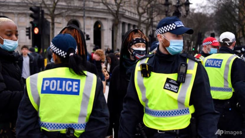 Scuffles and arrests as anti-lockdown protesters march through London Scuffles and arrests as anti-lockdown protesters march through London