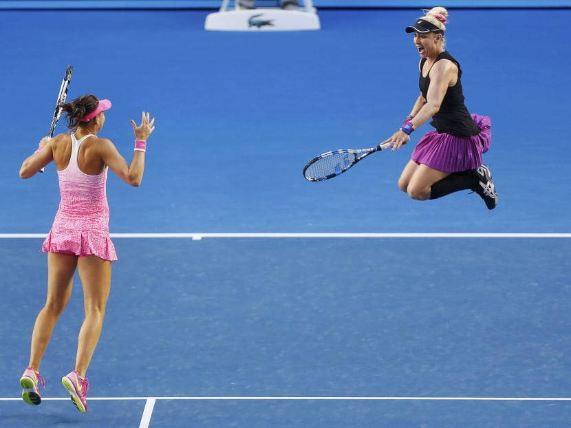 Mattek-Sands, Safarova win Australian Open doubles title