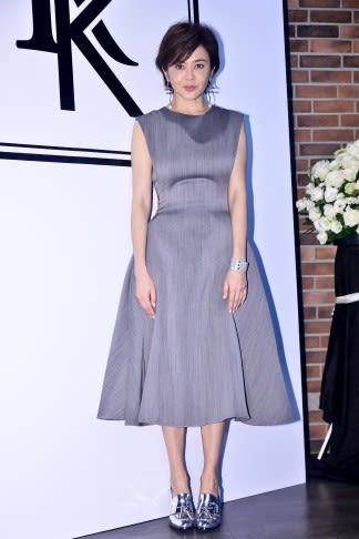Rosamund Kwan Admits Divorce Rosamund Kwan Admits Divorce