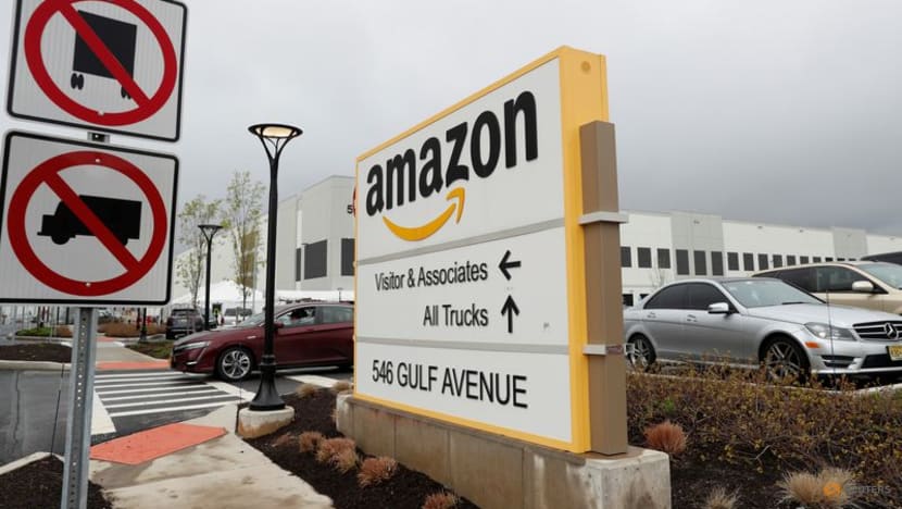 Amazon ends COVID paid leave for US workers Amazon ends COVID paid leave for US workers