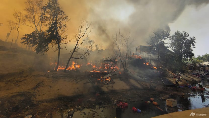 Fire hits crowded Rohingya refugee camp in Bangladesh