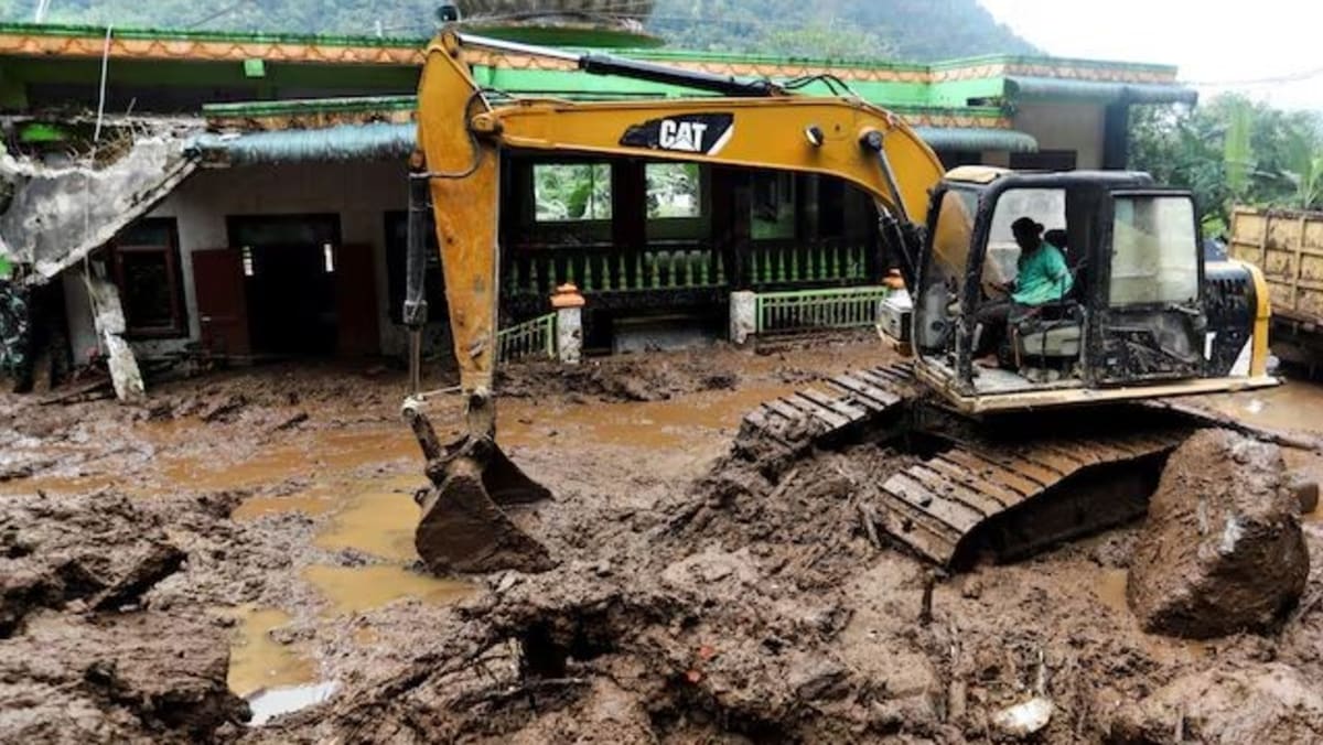 Korban longsor di Karo Sumut bertambah 27 tewas, penyelamat mencari yang masih hilang - CNA.id: Berita Indonesia, Asia dan Dunia