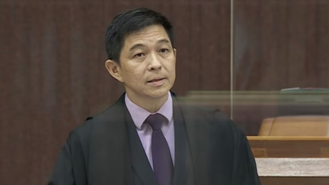 国会议长陈川仁为在国会上作出 “非国会语言” 道歉