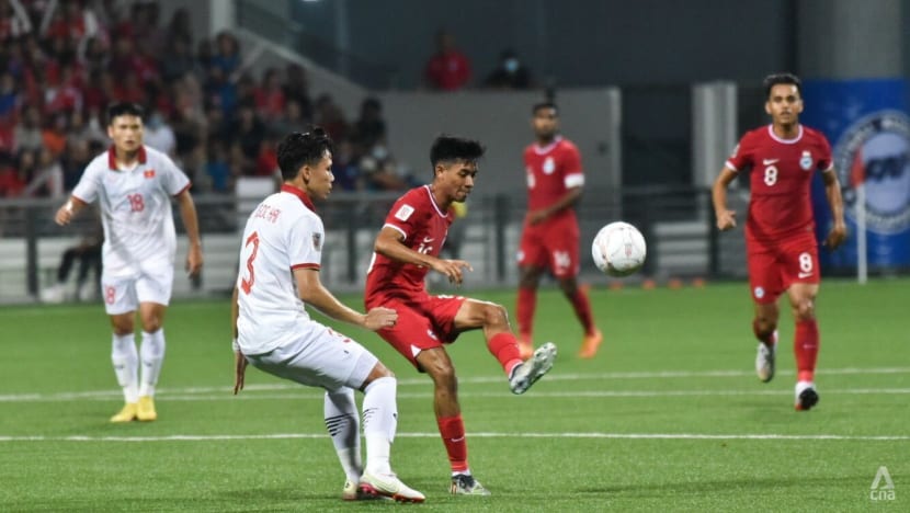 Singapore hold Vietnam in AFF Mitsubishi Electric Cup with gutsy display 