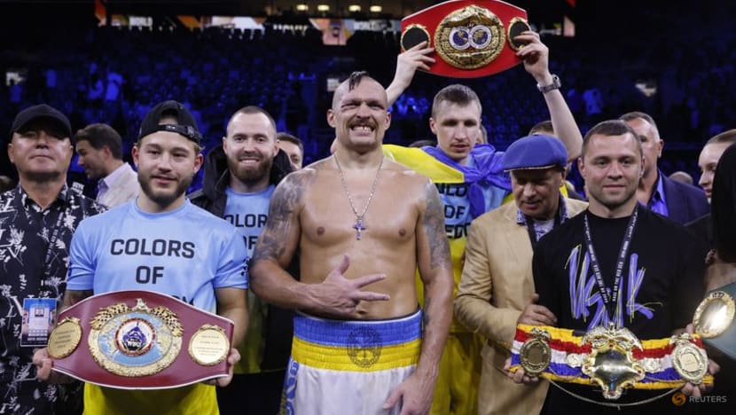 Usyk beats Joshua on split decision to retain heavyweight titles Usyk beats Joshua on split decision to retain heavyweight titles