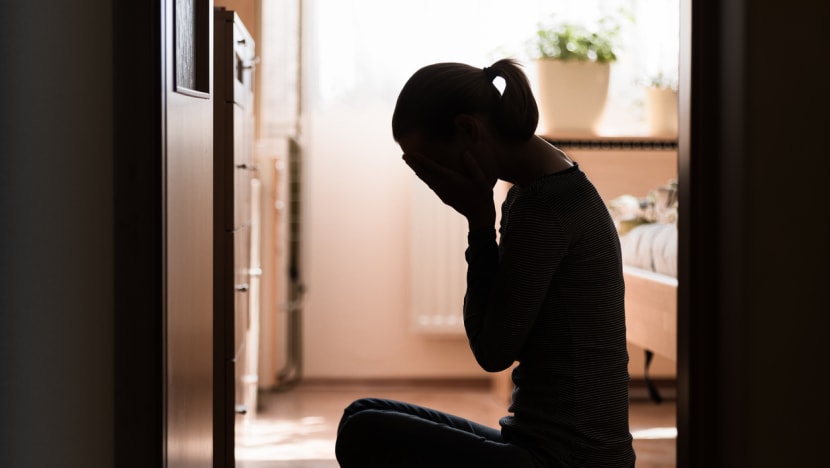 青年接连搞大两少女肚子原获轻判 高庭法官改判坐牢打鞭 青年接连搞大两少女肚子原获轻判 高庭法官改判坐牢打鞭