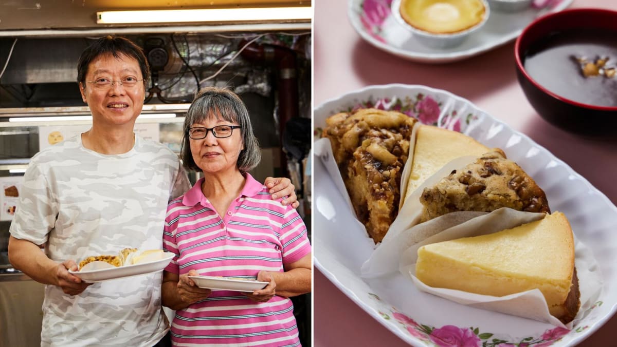 Analityk IT ustawia stoisko matki z domokrążcami, sprzedając ciasta i słodycze z Hongkongu