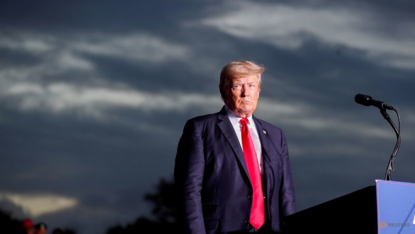 Exclusive-Trump's social media venture seeks US$1 billion raise -sources Exclusive-Trump's social media venture seeks US$1 billion raise -sources
