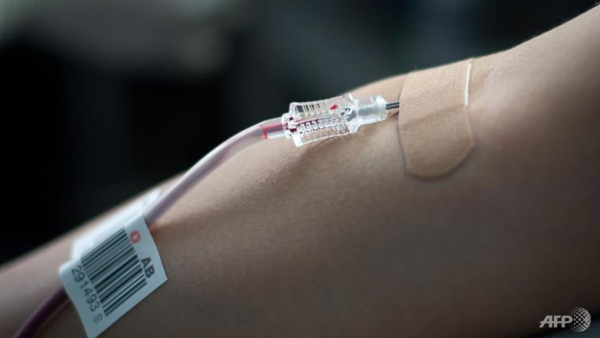 Pria HIV-positif yang mendonorkan darahnya diberi peringatan, tuduhan berbohong tentang riwayat seksual dicabut
