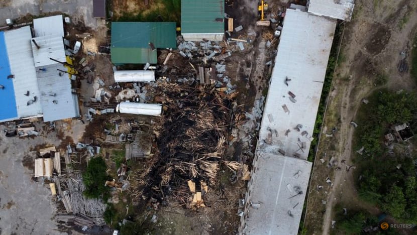 Ukrainians hold out as Russia storms eastern city on war's 100th day Ukrainians hold out as Russia storms eastern city on war's 100th day