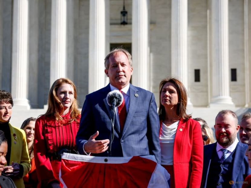 US Supreme Court leans toward allowing challenge to Texas abortion law US Supreme Court leans toward allowing challenge to Texas abortion law