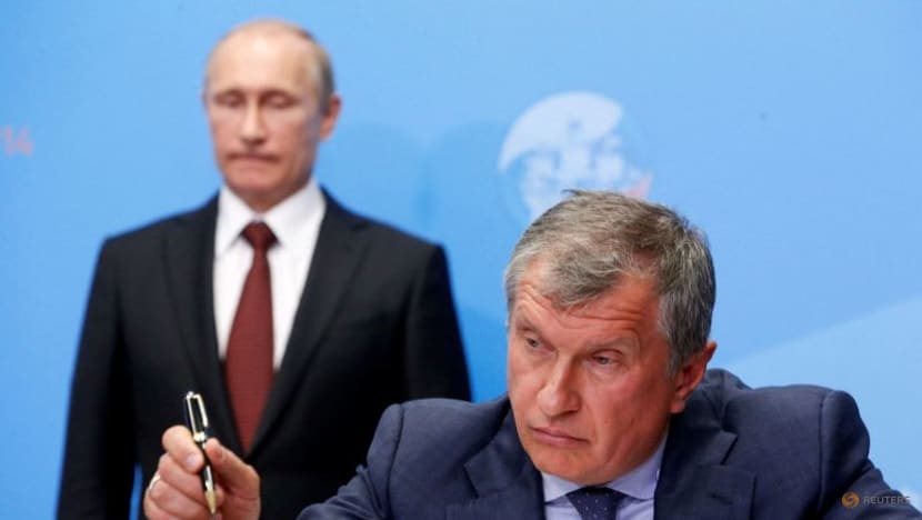Chelsea owner Abramovich, Rosneft boss Sechin hit by UK sanctions Chelsea owner Abramovich, Rosneft boss Sechin hit by UK sanctions
