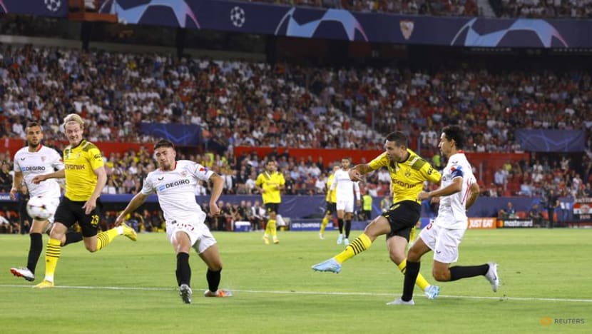 Dortmund ride early momentum to big win at Sevilla, Lopetegui sacked Dortmund ride early momentum to big win at Sevilla, Lopetegui sacked