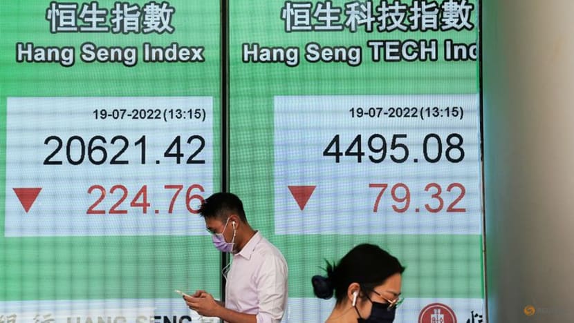 Hong Kong stocks tumble after Xi appointments fan economic fears; yuan weakens Hong Kong stocks tumble after Xi appointments fan economic fears; yuan weakens