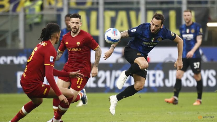 Champions Inter go top of Serie A with stylish victory over Roma Champions Inter go top of Serie A with stylish victory over Roma
