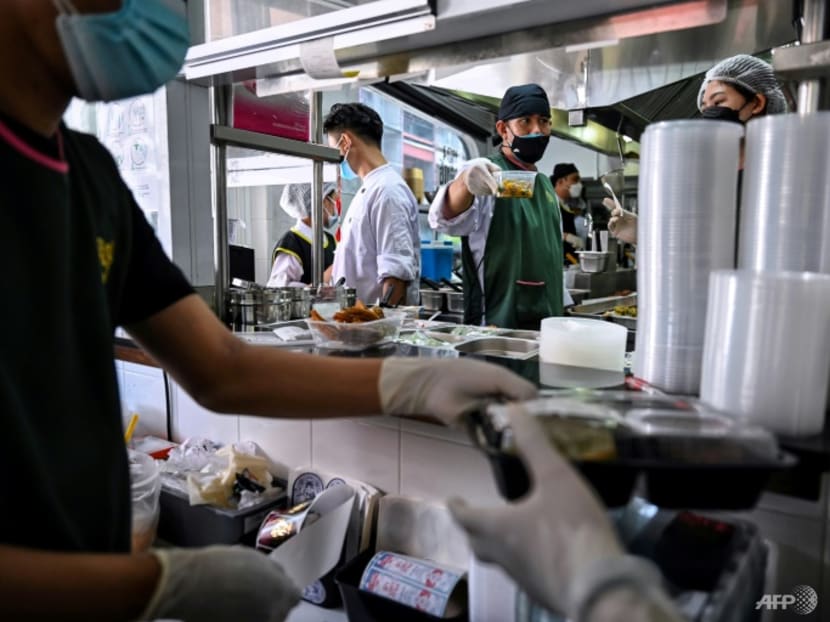 Commentary: Cafes shouldn’t rely on customers bringing their own tumblers Commentary: Cafes shouldn’t rely on customers bringing their own tumblers