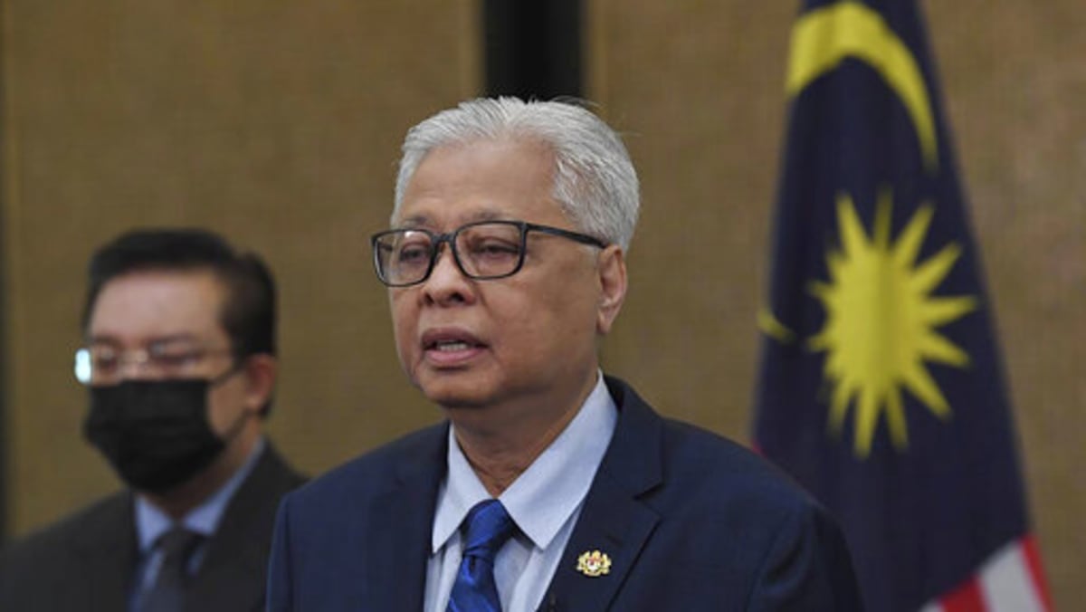 First Week In Office Malaysia Pm Ismail Sabri Signals Policy Continuity Truce With Opposition Cna