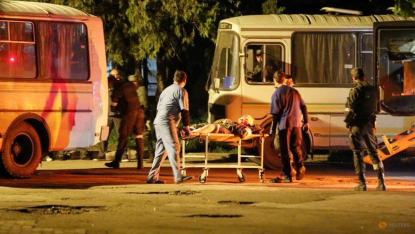 Ukrainian force begins evacuating from last Mariupol stronghold Ukrainian force begins evacuating from last Mariupol stronghold