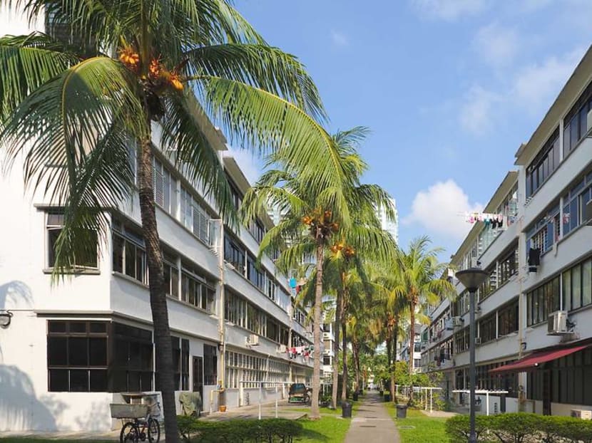 Is it really that bad an idea to buy a 40-year-old resale HDB flat? Is it really that bad an idea to buy a 40-year-old resale HDB flat?