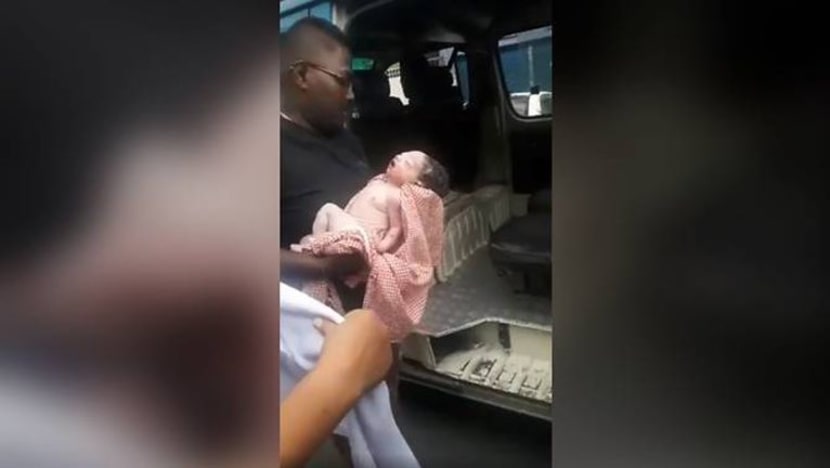Wanita diberkas selepas campak bayi dari lantai dua