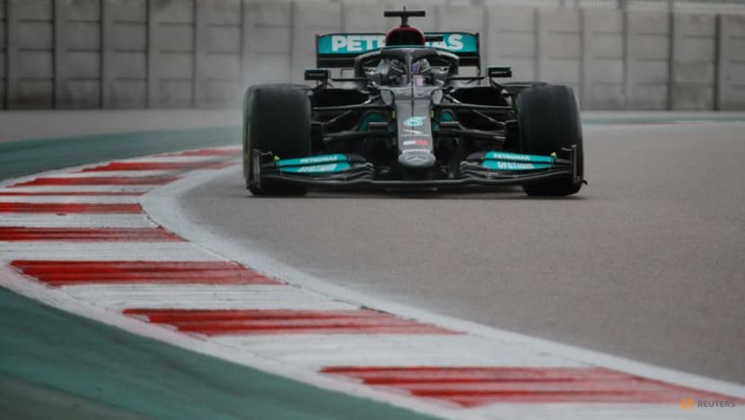Hamilton denies feeling the pressure after pitlane slip Hamilton denies feeling the pressure after pitlane slip