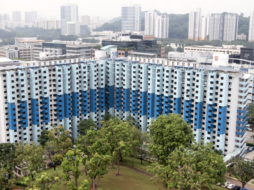 A bird's eye view of Block 28 Jalan Bukit Merah. Despite its age, the estate is still well-maintained and largely occupied.