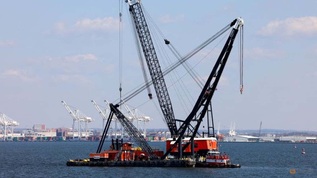 Salvage crews to lift first piece of collapsed Baltimore bridge Salvage crews to lift first piece of collapsed Baltimore bridge