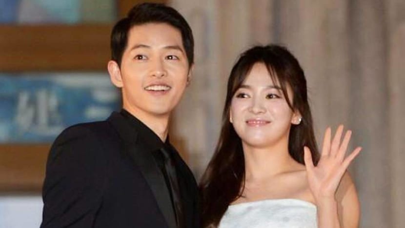 Song Joong Ki was “really nervous” when he proposed to Song Hye Kyo