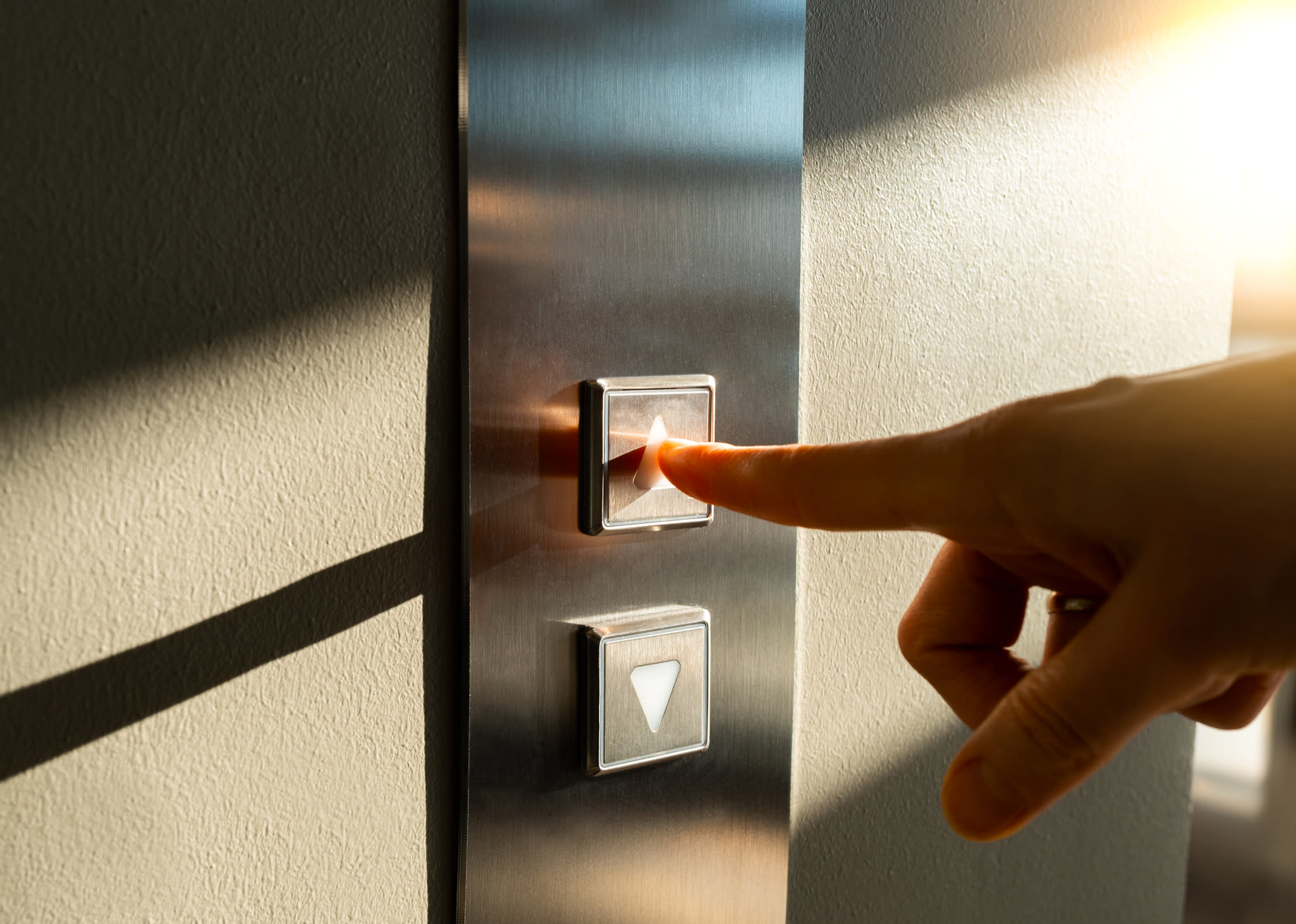 Despite a woman telling him to stop contacting her, Tia Sin Kwang persisted in following her and then molested her in a lift. Despite a woman telling him to stop contacting her, Tia Sin Kwang persisted in following her and then molested her in a lift.