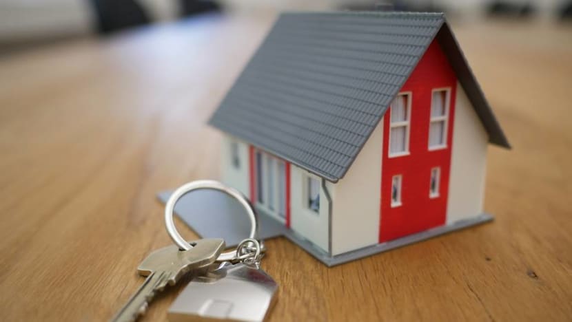Property agent fined for collecting additional commissions of more than S$50,000 Property agent fined for collecting additional commissions of more than S$50,000