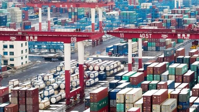 中国10月出口增长意外萎缩