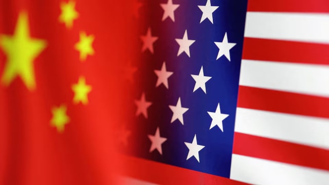 美国修订出口限制 加重中国获得人工智能芯片难度