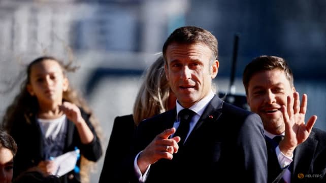 No sign of departing French envoy after Macron announces Niger retreat