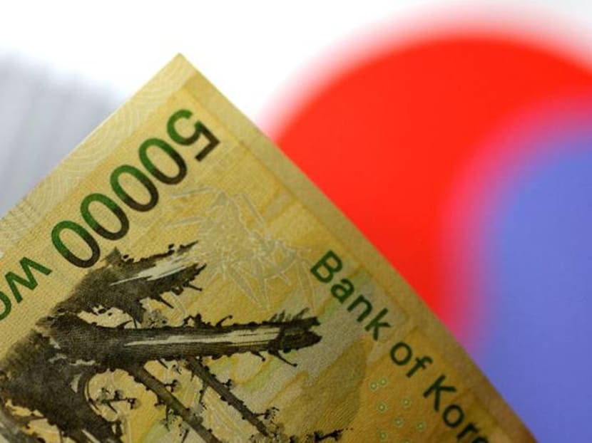 South Koreans are microwaving and washing their cash to cleanse them of COVID-19 South Koreans are microwaving and washing their cash to cleanse them of COVID-19