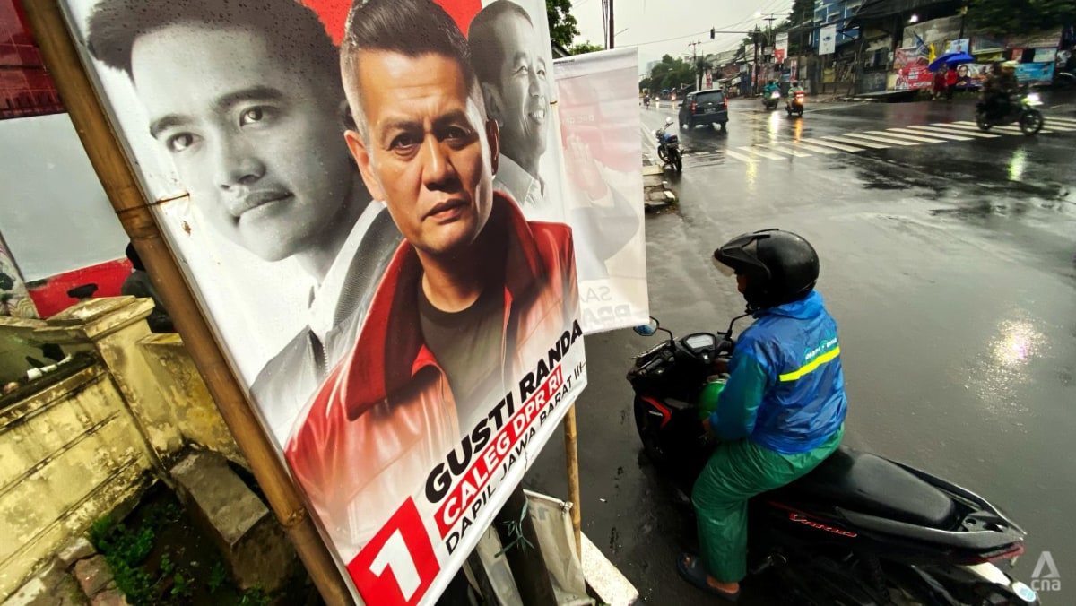 Pemilu Indonesia 2024: Semakin banyak selebriti yang mencalonkan diri sebagai anggota parlemen  Apa kekuatan pendorongnya?